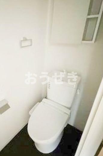トイレ　※同仕様参考写真