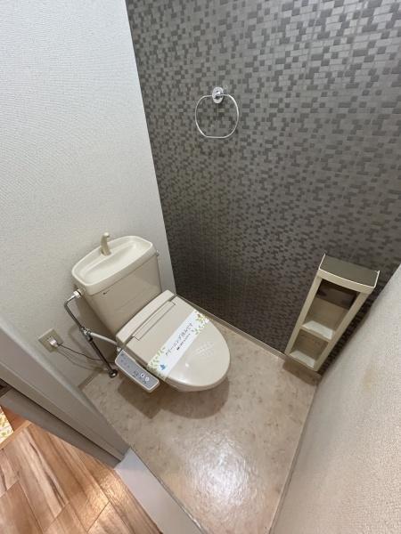 トイレ　ウォシュレット完備