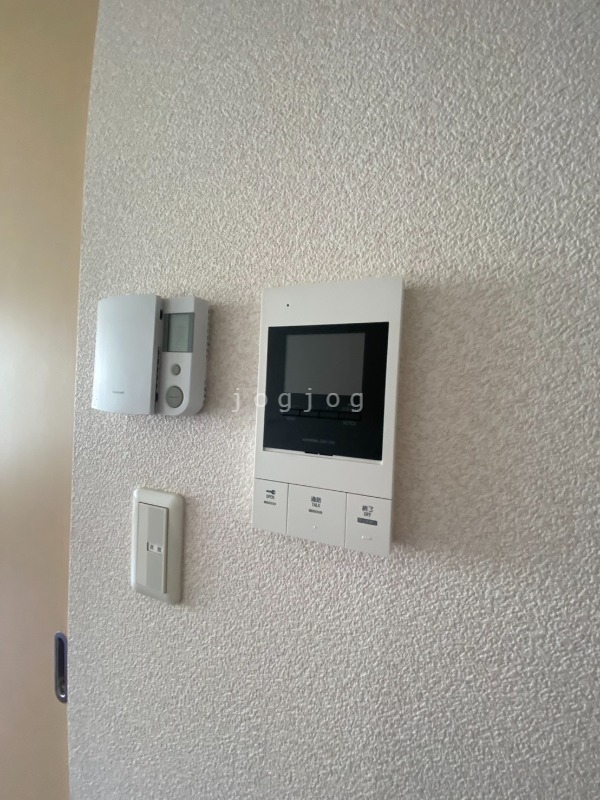 セキュリティ　モニター付きインターホンで来客確認も安心です！