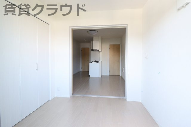居室・リビング　こちらのリビングで趣味の時間をお楽しみください