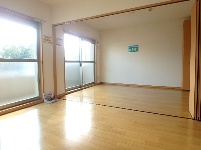 居室・リビング　図面と現状に相違がある場合には現状を優先