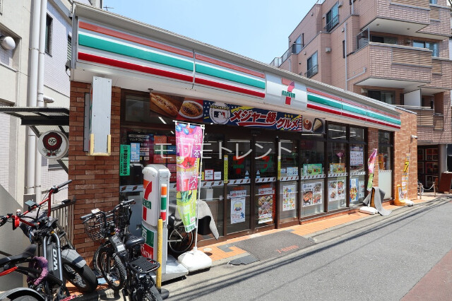 コンビニ　セブンイレブン不動前駅東店（コンビニ）まで302m