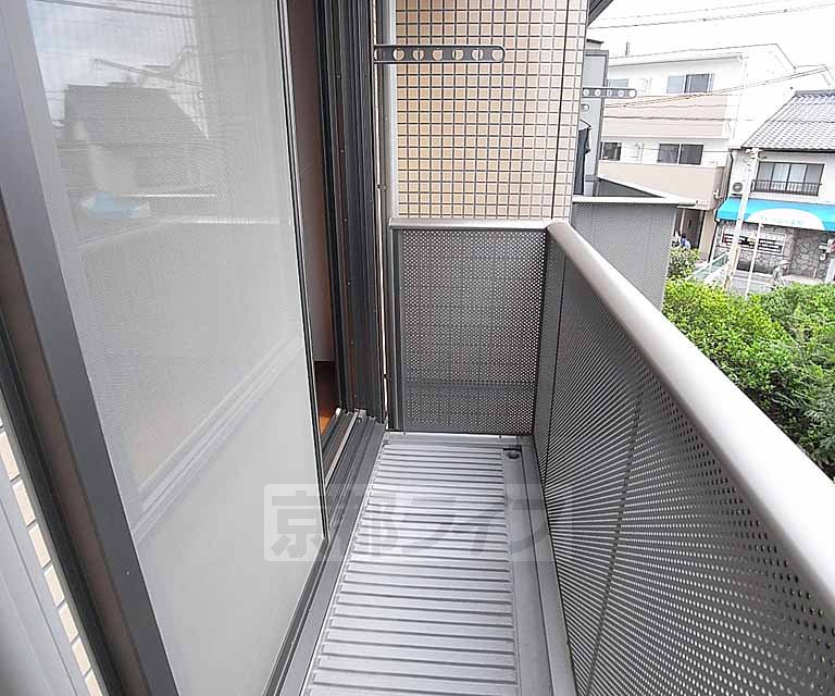 バルコニー　日当たりの良いバルコニー。