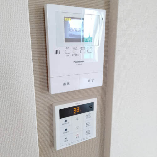 セキュリティ　セキュリティ：　カラーＴＶ付インター