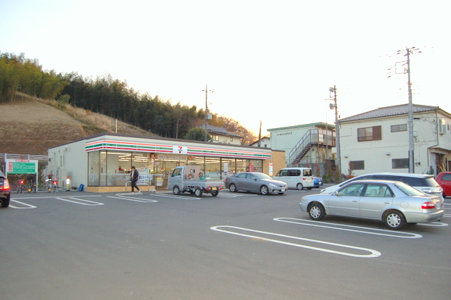 コンビニ　セブンイレブン日野平山6丁目店（コンビニ）まで40m