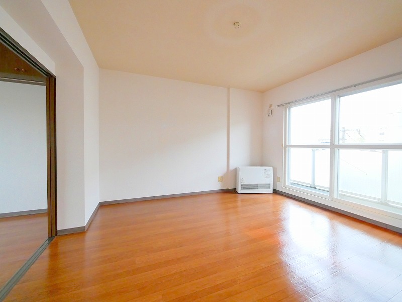 居室・リビング　※別号室の参考写真です