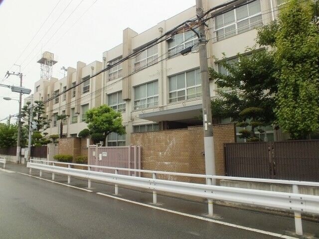 【大阪市淀川区三津屋南のアパートの小学校】