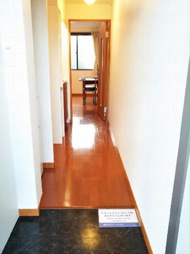 玄関　同タイプの写真です。