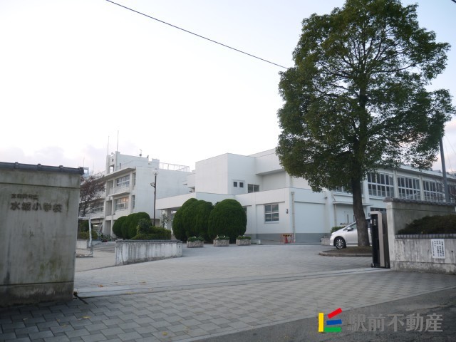 【太宰府市観世音寺のマンションの小学校】