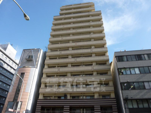 京都市下京区傘鉾町のマンションの建物外観