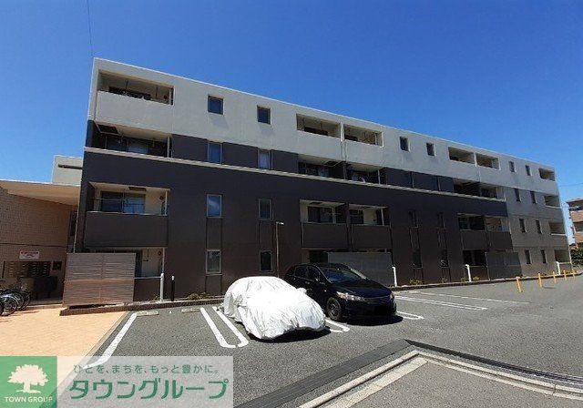 市川市本行徳のマンションの建物外観