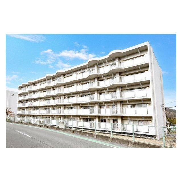 【秩父郡皆野町大字皆野のマンションの建物外観】