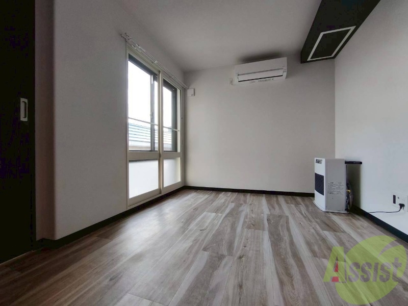 居室・リビング　スタイリッシュな印象のリビングになっています！