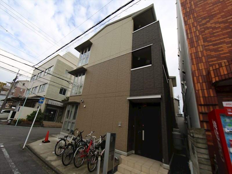 建物外観　外観　ホームセキュリティ　オートロック付