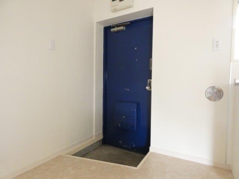 玄関　図面と現状に相違がある場合には現状を優先