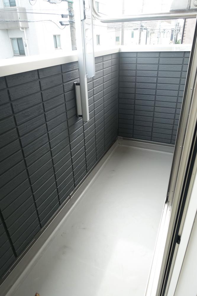 バルコニー　同施工会社室内イメージ