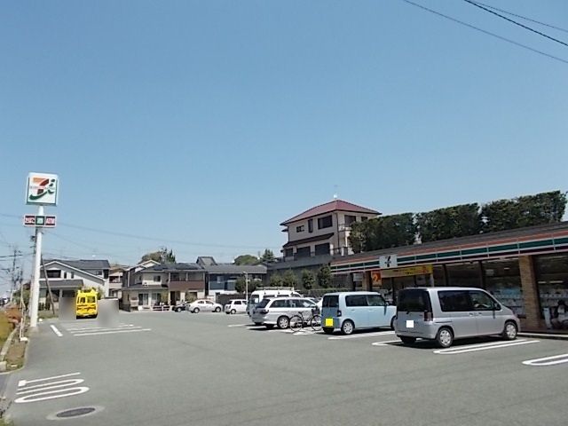コンビニ　セブンイレブン　テレビ熊本前店（コンビニ）まで550m