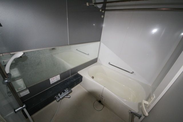 バス・シャワールーム　★ひろいバスルーム★