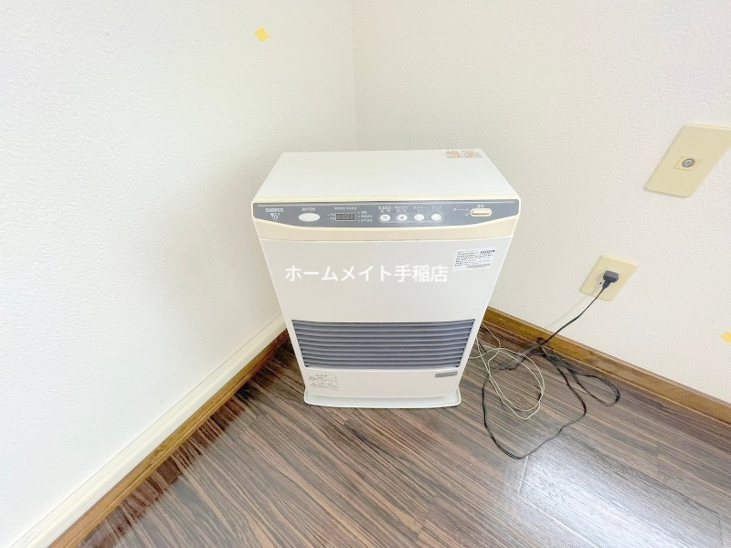 その他設備　灯油ストーブ付きです！