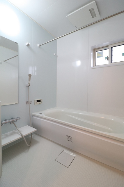 バス・シャワールーム　浴室