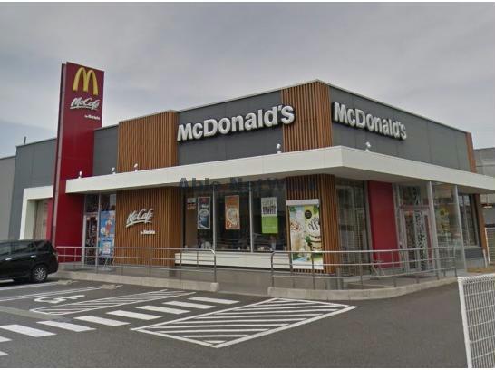 飲食店　マクドナルド大府共和店（飲食店）まで473m