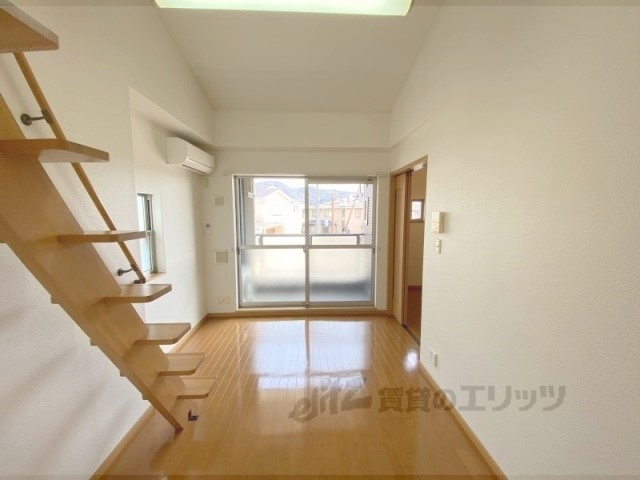 居室・リビング　リビング