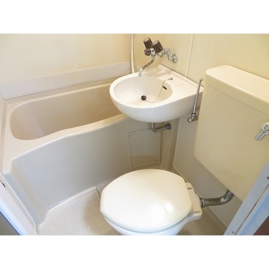 バス・シャワールーム　反転タイプ参考写真