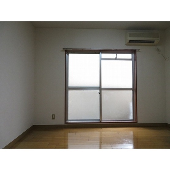 居室・リビング　反転タイプ参考写真