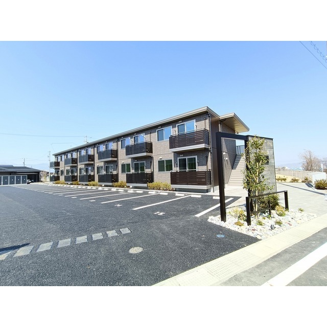 建物外観　※建築中写真