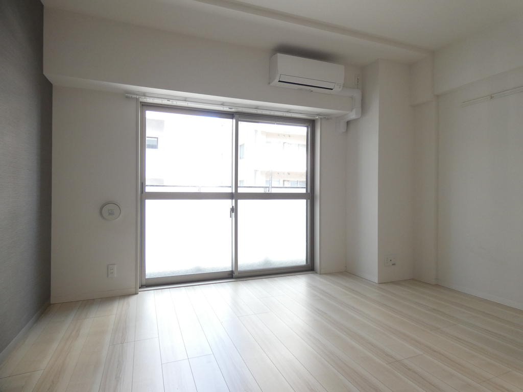 居室・リビング　内観※別部屋参考写真