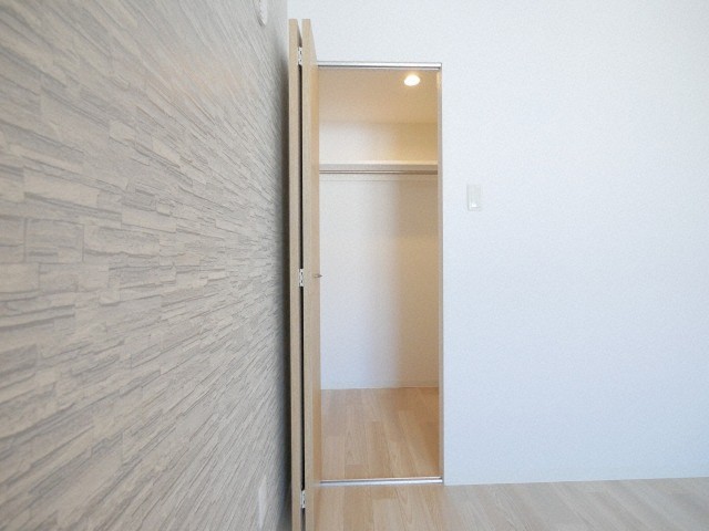 収納　広々ウォークインクローゼットです♪