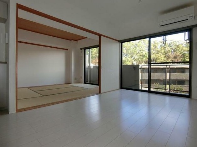 居室・リビング　お部屋の感じは