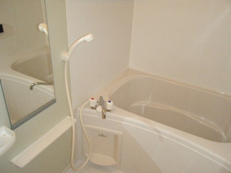 バス・シャワールーム　図面と現状に相違がある場合には現状を優先