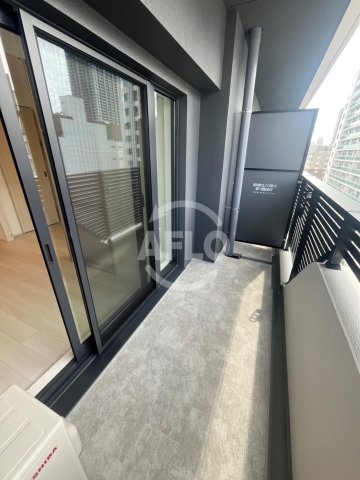 バルコニー　コンフォリア・リヴ北浜淡路町　バルコニー