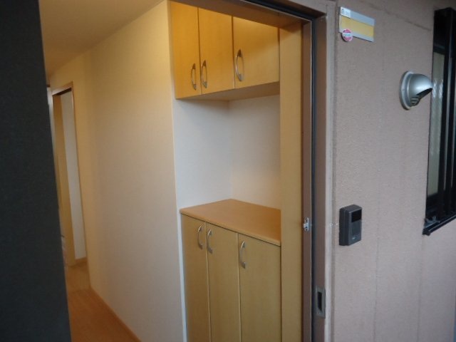 バルコニー　玄関収納