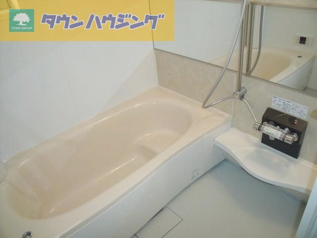 バス・シャワールーム　ゆったり１坪バス