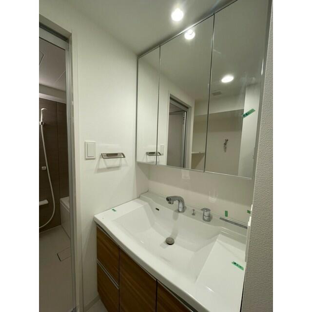 洗面設備　※参考写真