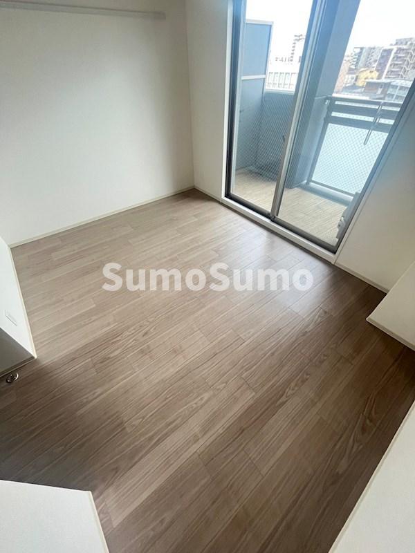 その他部屋・スペース　落ち着いて過ごせるお部屋なので、寝室にいかがでしょうか