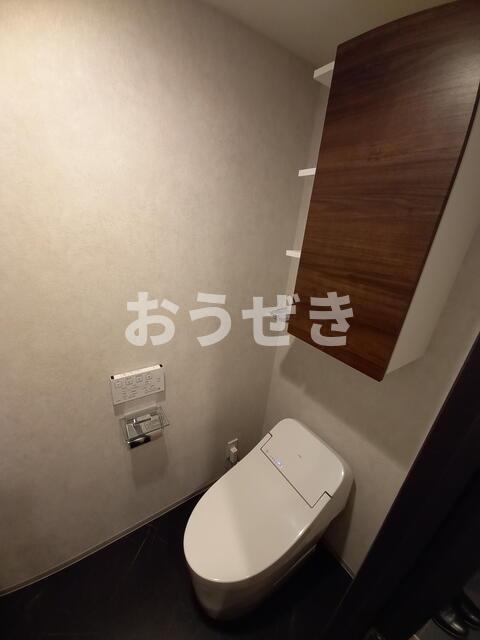 トイレ　※同仕様参考写真