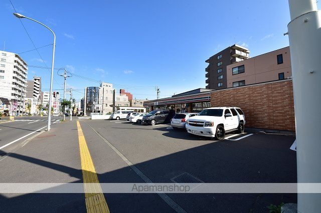 コンビニ　セブン－イレブン札幌菊水３条店（コンビニ）まで550m