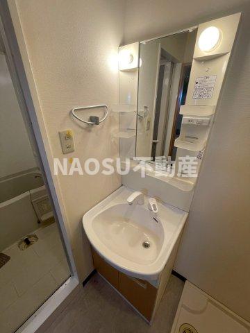 洗面設備　朝の身支度には欠かせない独立洗面化粧台
