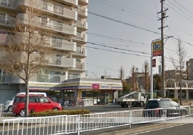 コンビニ　ミニストップ（コンビニ）まで400m