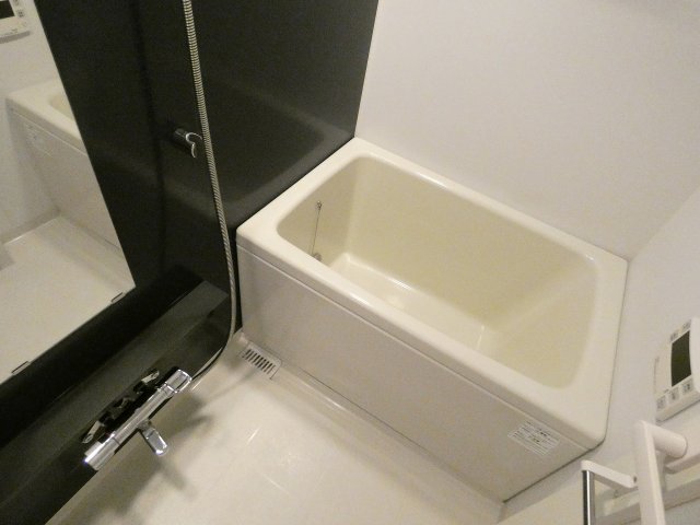 バス・シャワールーム　バス※別部屋参考写真