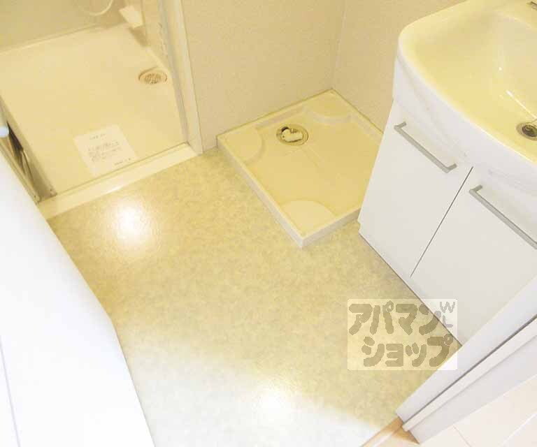 洗面設備　脱衣所もついています