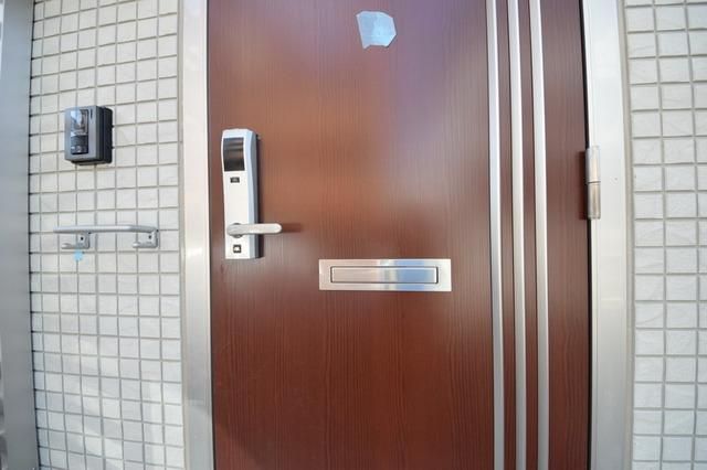 エントランス　★お部屋探しは株式会社タウンハウジング東京まで★