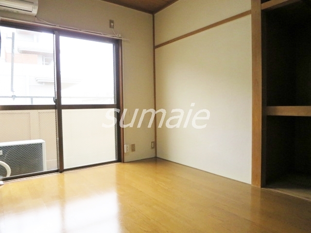 居室・リビング　最上階のお部屋です☆