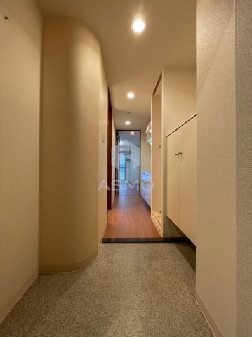 玄関　同マンション別部屋　参考写真