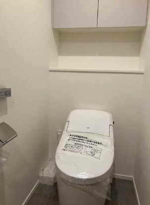 トイレ　トイ写真は同タイプ住居です。