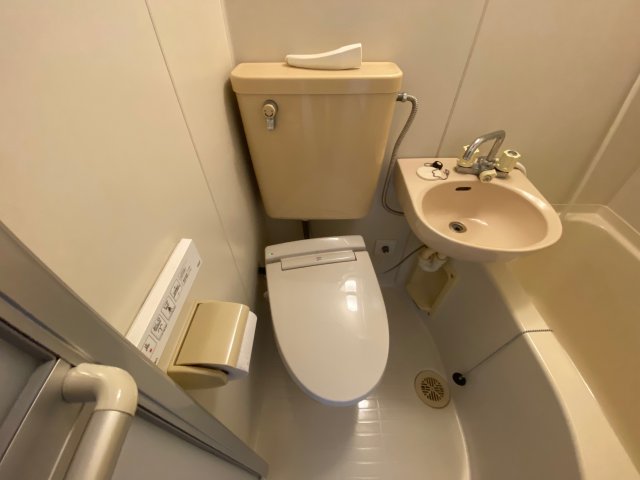【野村学生マンションのトイレ】