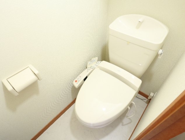 【レオパレスKIZUGAWAのトイレ】